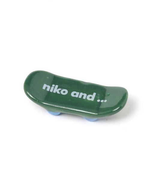 niko and .オリジナル スケボー箸置き キッチンツール グリーン ニコアンド 327954 and ST アンドエスティ(旧ドットエスティ) niko and .オリジナル スケボー箸置き キッチンツール グリーン ニコアンド 327954 and ST アンドエスティ(旧ドットエスティ)