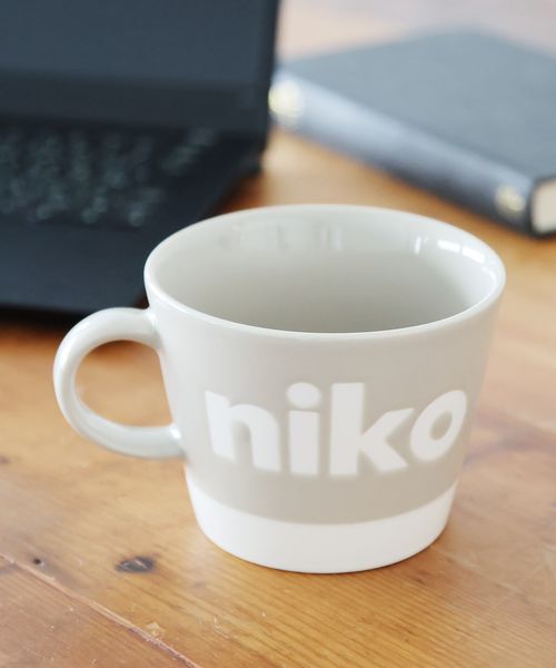 niko and .オリジナルニコロゴたっぷりマグカップ/容量370ml 食器 グレー ニコアンド 403780 and ST アンドエスティ(旧ドットエスティ) niko and .オリジナルニコロゴたっぷりマグカップ/容量370ml 食器 グレー ニコアンド 403780 and ST アンドエスティ(旧ドットエスティ)