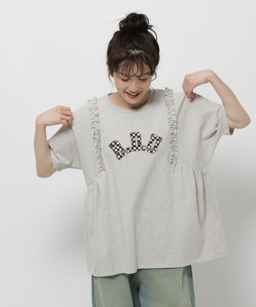 niko and .【wiggle wiggle(ウィグルウィグル)】コラボ フリルアソートロゴTシャツ グレー L ウィメンズインナー ニコアンド 451749 and ST アンドエスティ(旧ドットエスティ) niko and .【wiggle wiggle(ウィグルウィグル)】コラボ フリルアソートロゴTシャツ グレー L ウィメンズインナー ニコアンド 451749 and ST アンドエスティ(旧ドットエスティ)