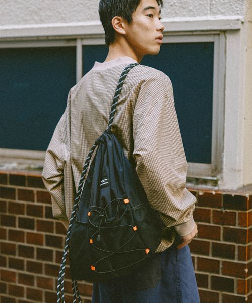 niko and .カラーコードナップサック シルバー FREE メンズグッズ ニコアンド 497579 and ST アンドエスティ（旧ドットエスティ）