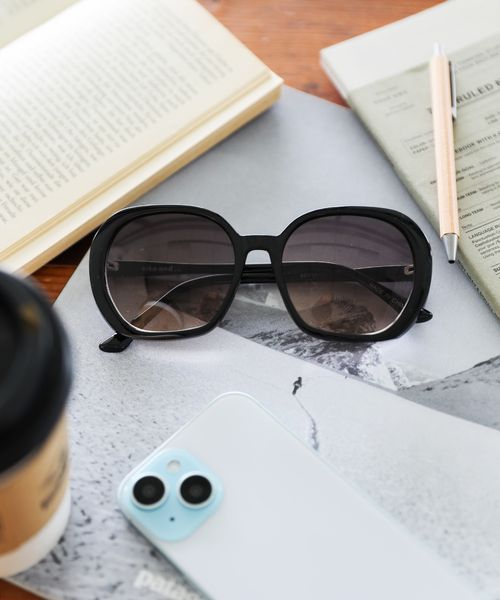 niko and .オリジナルBIGサングラス シルバー ウィメンズグッズ ニコアンド 571799 and ST アンドエスティ(旧ドットエスティ)