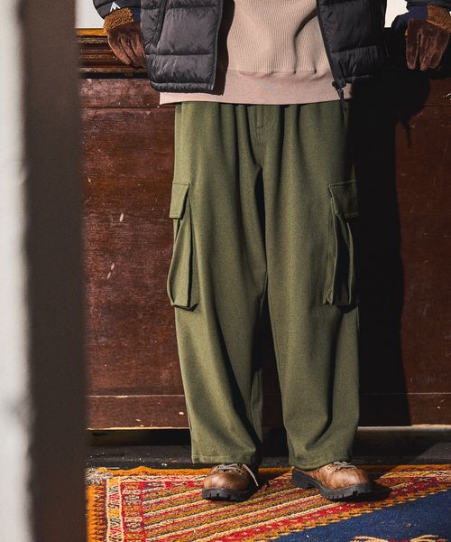 niko and .TRフラノワイドカーゴパンツ カーキ M メンズボトムス ニコアンド 594124 and ST アンドエスティ（旧ドットエスティ）