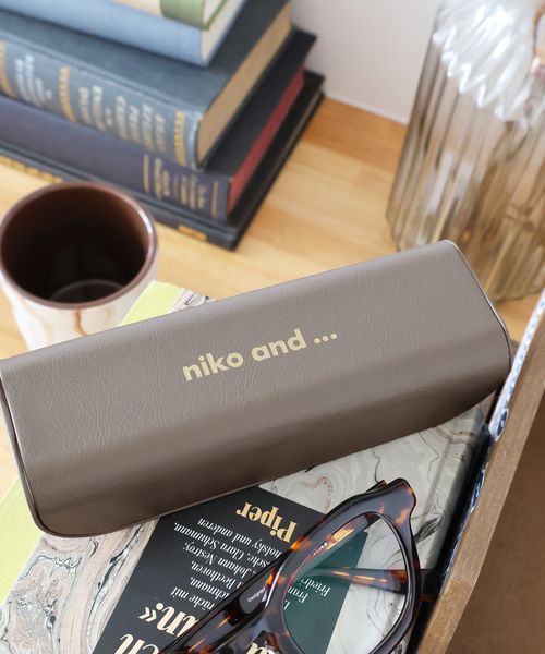 niko and .オリジナルニコロゴシックメガネケース ステーショナリー グレー ニコアンド 979363 and ST アンドエスティ(旧ドットエスティ) niko and .オリジナルニコロゴシックメガネケース ステーショナリー グレー ニコアンド 979363 and ST アンドエスティ(旧ドットエスティ)
