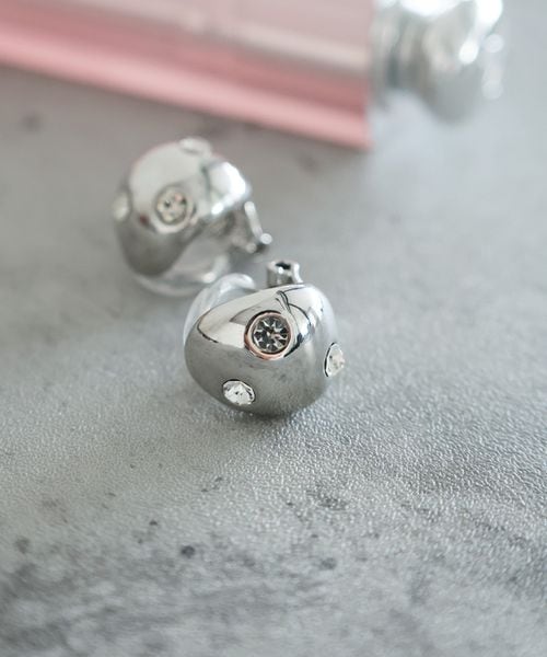 niko and .メタルボールイヤリング グレー ウィメンズグッズ ニコアンド 984964 and ST アンドエスティ(旧ドットエスティ) niko and .メタルボールイヤリング グレー ウィメンズグッズ ニコアンド 984964 and ST アンドエスティ(旧ドットエスティ)