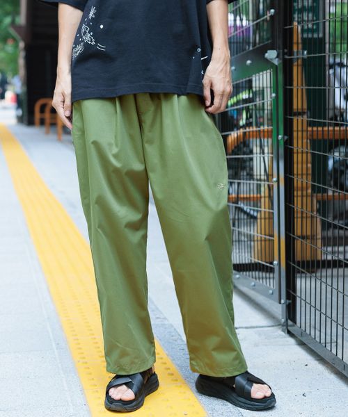 niko and ... 【Dickies(ディッキーズ)】別注ライトTCツイルイージーパンツ カーキ M メンズボトムス ニコアンド 987949 ドットエスティ