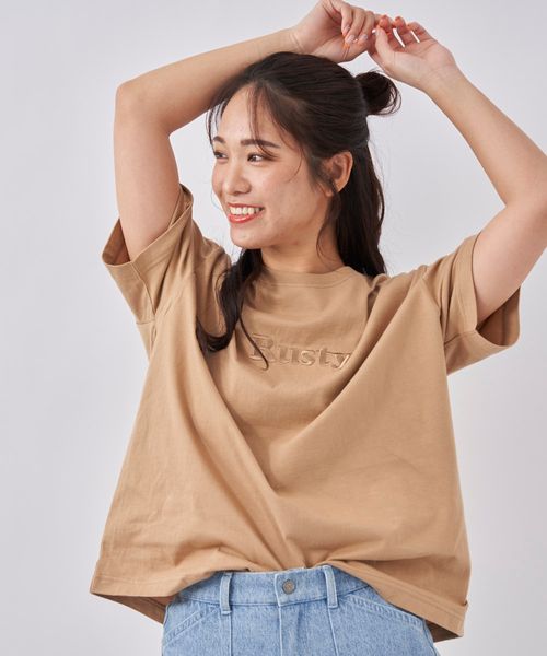 Op/FILA 【RUSTY】別注 ロゴ刺繍Tシャツ レッド L ウィメンズインナー オーピーフィラ 574548 and ST アンドエスティ(旧ドットエスティ) Op/FILA 【RUSTY】別注 ロゴ刺繍Tシャツ レッド L ウィメンズインナー オーピーフィラ 574548 and ST アンドエスティ(旧ドットエスティ)