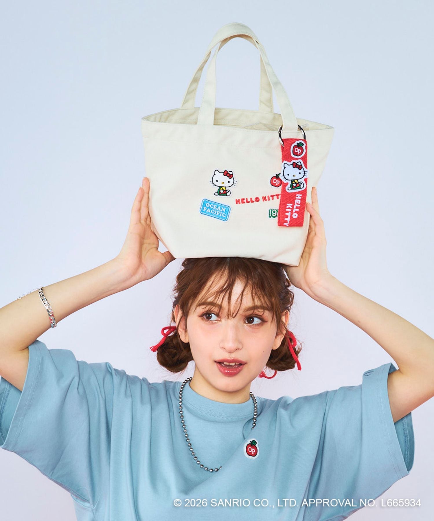 and ST 공식몰 Ocean Pacific×HELLO KITTY 워펜 백 체임 상세 이미지 13