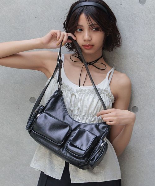 PAGEBOY 【再入荷&WEB限定新色あり】アウトポケットBAG ブラック ウィメンズグッズ ページボーイ 142875 and ST アンドエスティ(旧ドットエスティ) PAGEBOY 【再入荷&WEB限定新色あり】アウトポケットBAG ブラック ウィメンズグッズ ページボーイ 142875 and ST アンドエスティ(旧ドットエスティ)