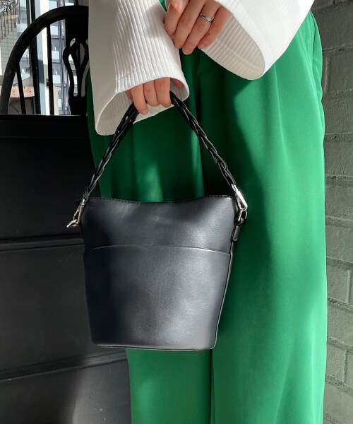 バケットショルダーバッグ 公式 ページボーイ Pageboy 通販