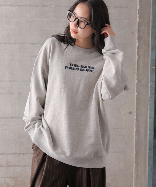 PAGEBOY 【PBLIM】パンクロゴスウェット グレー L LIM ページボーイ 307823 and ST アンドエスティ(旧ドットエスティ) PAGEBOY 【PBLIM】パンクロゴスウェット グレー L LIM ページボーイ 307823 and ST アンドエスティ(旧ドットエスティ)