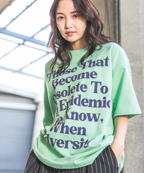 PAGEBOY 【PBLIM】メッセージロゴTシャツ グリーン L LIM ページボーイ 324808 and ST アンドエスティ(旧ドットエスティ) PAGEBOY 【PBLIM】メッセージロゴTシャツ グリーン L LIM ページボーイ 324808 and ST アンドエスティ(旧ドットエスティ)