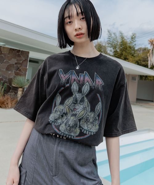 PAGEBOY 【Anui/2サイズ展開】ビンテージロックヤンキーラビットTシャツ【一部追加予約】 ブラック Anui ページボーイ 490279 and ST アンドエスティ(旧ドットエスティ) PAGEBOY 【Anui/2サイズ展開】ビンテージロックヤンキーラビットTシャツ【一部追加予約】 ブラック Anui ページボーイ 490279 and ST アンドエスティ(旧ドットエスティ)