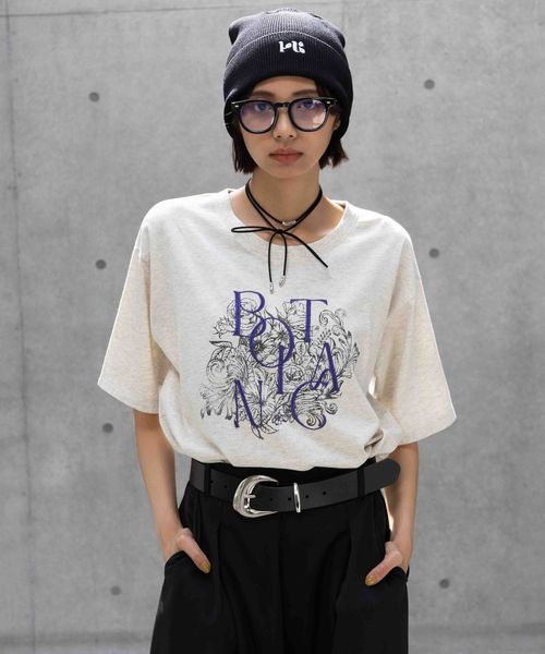 PAGEBOY ボタニカルシシュウTシャツ ライトベージュ FREE ウィメンズインナー ページボーイ 495575 and ST アンドエスティ(旧ドットエスティ) PAGEBOY ボタニカルシシュウTシャツ ライトベージュ FREE ウィメンズインナー ページボーイ 495575 and ST アンドエスティ(旧ドットエスティ)