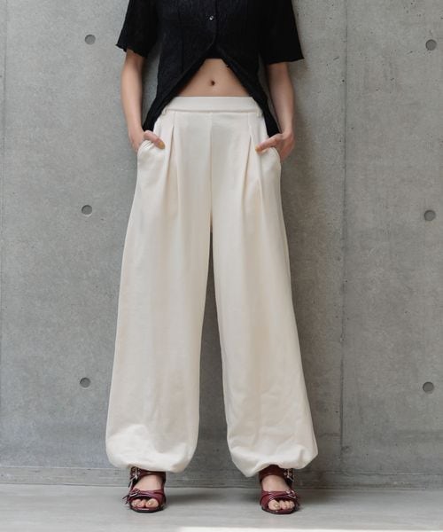 PAGEBOY タックスウェットパンツ【一部WEB限定カラーあり】 オフホワイト FREE ウィメンズボトムス ページボーイ 495623 and ST アンドエスティ(旧ドットエスティ) PAGEBOY タックスウェットパンツ【一部WEB限定カラーあり】 オフホワイト FREE ウィメンズボトムス ページボーイ 495623 and ST アンドエスティ(旧ドットエスティ)
