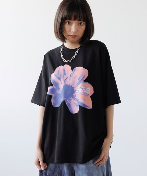 PAGEBOY 【PBLIM/タフT】サーモフラワーTシャツ ブラック M LIM ページボーイ 576737 and ST アンドエスティ(旧ドットエスティ) PAGEBOY 【PBLIM/タフT】サーモフラワーTシャツ ブラック M LIM ページボーイ 576737 and ST アンドエスティ(旧ドットエスティ)