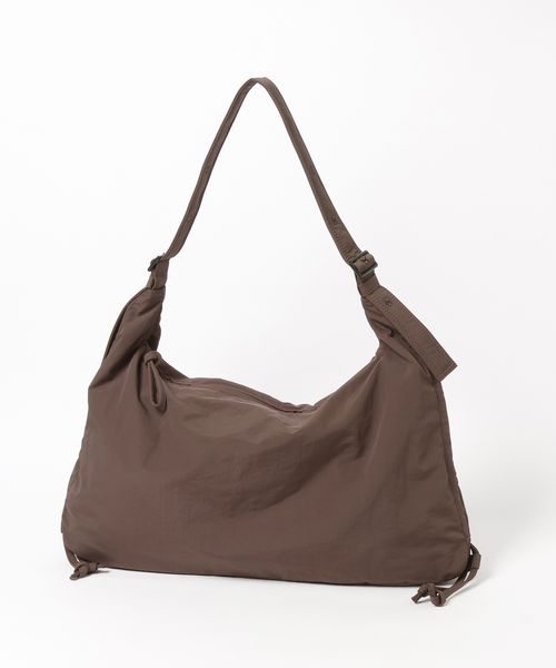 PAGEBOY Anui/【LE VERNIS】Stomach bag M ブラウン Ａｎｕｉ ページボーイ 588013 and ST アンドエスティ（旧ドットエスティ）