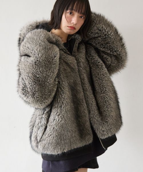 PAGEBOY 【PBLIM】ファーフードブルゾン グレー FREE ＬＩＭ ページボーイ 600628 and ST アンドエスティ（旧ドットエスティ）