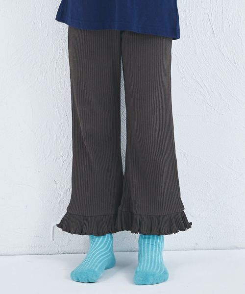 pairmanon 【新色追加】【リブコットン100】リブ素材 裾フリル フレアパンツ ベージュ ユニセックスボトムス_PM ペアマノン 252757 and ST アンドエスティ(旧ドットエスティ) pairmanon 【新色追加】【リブコットン100】リブ素材 裾フリル フレアパンツ ベージュ ユニセックスボトムス_PM ペアマノン 252757 and ST アンドエスティ(旧ドットエスティ)