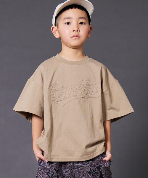 pairmanon 【PAIRMANON STREET】モチーフ ロゴ ワッペン ダメージ 半袖 Tシャツ ライトベージュ ボーイズインナー_PS ペアマノン 282602 and ST アンドエスティ(旧ドットエスティ) pairmanon 【PAIRMANON STREET】モチーフ ロゴ ワッペン ダメージ 半袖 Tシャツ ライトベージュ ボーイズインナー_PS ペアマノン 282602 and ST アンドエスティ(旧ドットエスティ)