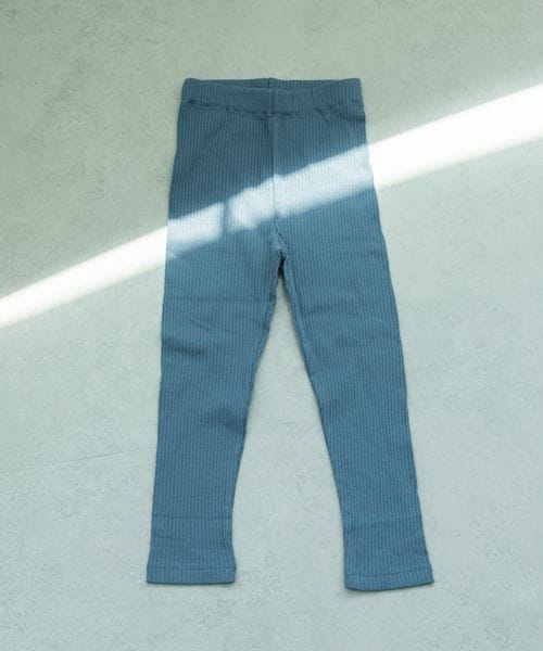 pairmanon 【リンクコーデ】無地 花柄 10分丈 リラックスリブレギンス ライトブルー ユニセックスボトムス_PM ペアマノン 965456 and ST アンドエスティ(旧ドットエスティ) pairmanon 【リンクコーデ】無地 花柄 10分丈 リラックスリブレギンス ライトブルー ユニセックスボトムス_PM ペアマノン 965456 and ST アンドエスティ(旧ドットエスティ)