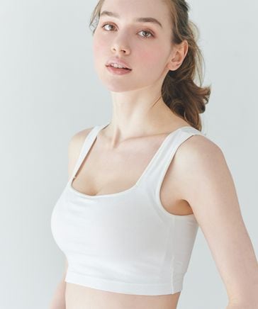 【深い背中開きの洋服からチラ見えしない】PJ COLORSプッシュアップパデットバックオープンタンク | [公式]PEACH  JOHN（ピーチジョン）通販