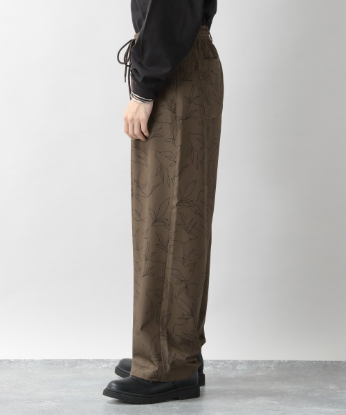 新登場 ワイドパンツ moneaksekar.com