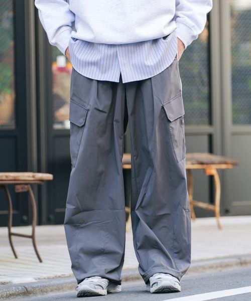 RAGEBLUE サイドライン/ナイロンワイドカーゴパンツ【セットアップ対応】 チャコールグレー L メンズボトムス レイジブルー 208940 and ST アンドエスティ(旧ドットエスティ) RAGEBLUE サイドライン/ナイロンワイドカーゴパンツ【セットアップ対応】 チャコールグレー L メンズボトムス レイジブルー 208940 and ST アンドエスティ(旧ドットエスティ)