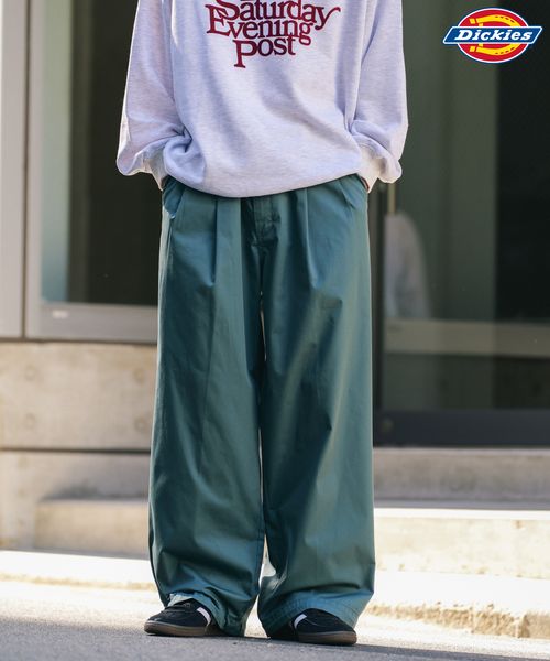 RAGEBLUE 【Dickies/ディッキーズ】別注タックバギーワイドチノパンツ グリーン L メンズボトムス レイジブルー 282998 and ST アンドエスティ(旧ドットエスティ) RAGEBLUE 【Dickies/ディッキーズ】別注タックバギーワイドチノパンツ グリーン L メンズボトムス レイジブルー 282998 and ST アンドエスティ(旧ドットエスティ)