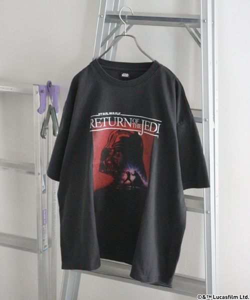 RAGEBLUE 【STAR WARS/スター・ウォーズ】オーバーサイズプリントTシャツ チャコールグレー M メンズインナー レイジブルー 451348 and ST アンドエスティ(旧ドットエスティ) RAGEBLUE 【STAR WARS/スター・ウォーズ】オーバーサイズプリントTシャツ チャコールグレー M メンズインナー レイジブルー 451348 and ST アンドエスティ(旧ドットエスティ)