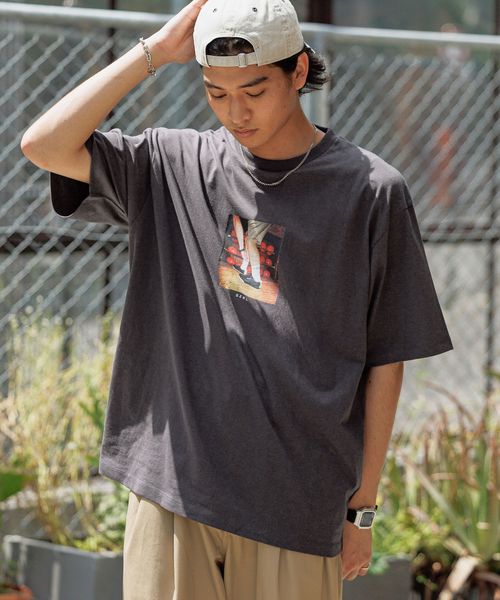 RAGEBLUE 【Sasazuka Bowl】笹塚ボウルコラボプリントTシャツ チャコールグレー M メンズインナー レイジブルー 499192 and ST アンドエスティ(旧ドットエスティ) RAGEBLUE 【Sasazuka Bowl】笹塚ボウルコラボプリントTシャツ チャコールグレー M メンズインナー レイジブルー 499192 and ST アンドエスティ(旧ドットエスティ)