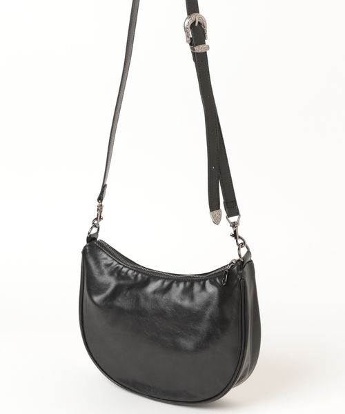 RAGEBLUE ウエスタンバックル/ラウンドミニショルダーバッグ シルバー FREE メンズグッズ レイジブルー 577328 and ST アンドエスティ(旧ドットエスティ) RAGEBLUE ウエスタンバックル/ラウンドミニショルダーバッグ シルバー FREE メンズグッズ レイジブルー 577328 and ST アンドエスティ(旧ドットエスティ)