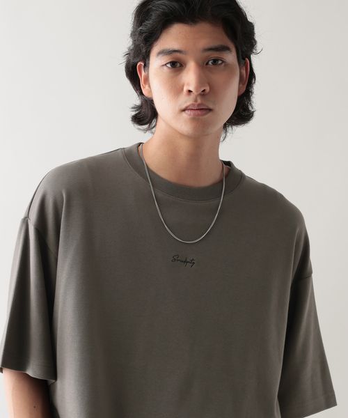 RAGEBLUE <吸水速乾/汗染み防止>スムースタッチ/ワンポイント刺繍Tシャツ チャコールグレー L メンズインナー レイジブルー 578269 and ST アンドエスティ(旧ドットエスティ) RAGEBLUE <吸水速乾/汗染み防止>スムースタッチ/ワンポイント刺繍Tシャツ チャコールグレー L メンズインナー レイジブルー 578269 and ST アンドエスティ(旧ドットエスティ)