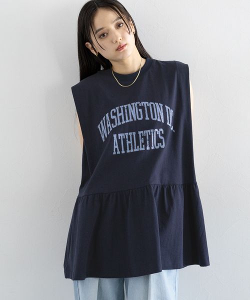 RAGEBLUE 【WOMENS】カレッジロゴプリント/ペプラムノースリーブTシャツ ネイビー FREE ウィメンズインナー レイジブルー 579599 and ST アンドエスティ(旧ドットエスティ) RAGEBLUE 【WOMENS】カレッジロゴプリント/ペプラムノースリーブTシャツ ネイビー FREE ウィメンズインナー レイジブルー 579599 and ST アンドエスティ(旧ドットエスティ)