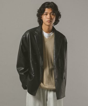 (新品タグ付き❗)missadoraレザージャケット シーズンムードを高める。ヴィンテージ風 ショートフェイク