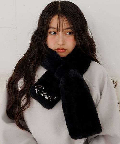 repipi armario 【手洗い可能！】サシコミファーマフラー ブラック ウィメンズグッズ レピピアルマリオ 574795 and ST アンドエスティ（旧ドットエスティ）