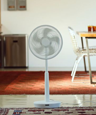 siroca DC音声操作サーキュレーター SF-V152 DC音声操作サーキュレーター扇風機 SF-V152 | シロカオンライン