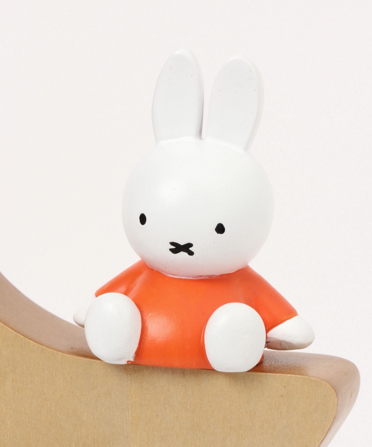 上品】 ミッフィー 掛け時計 スタディオクリップ miffy 時計 ウォールクロック