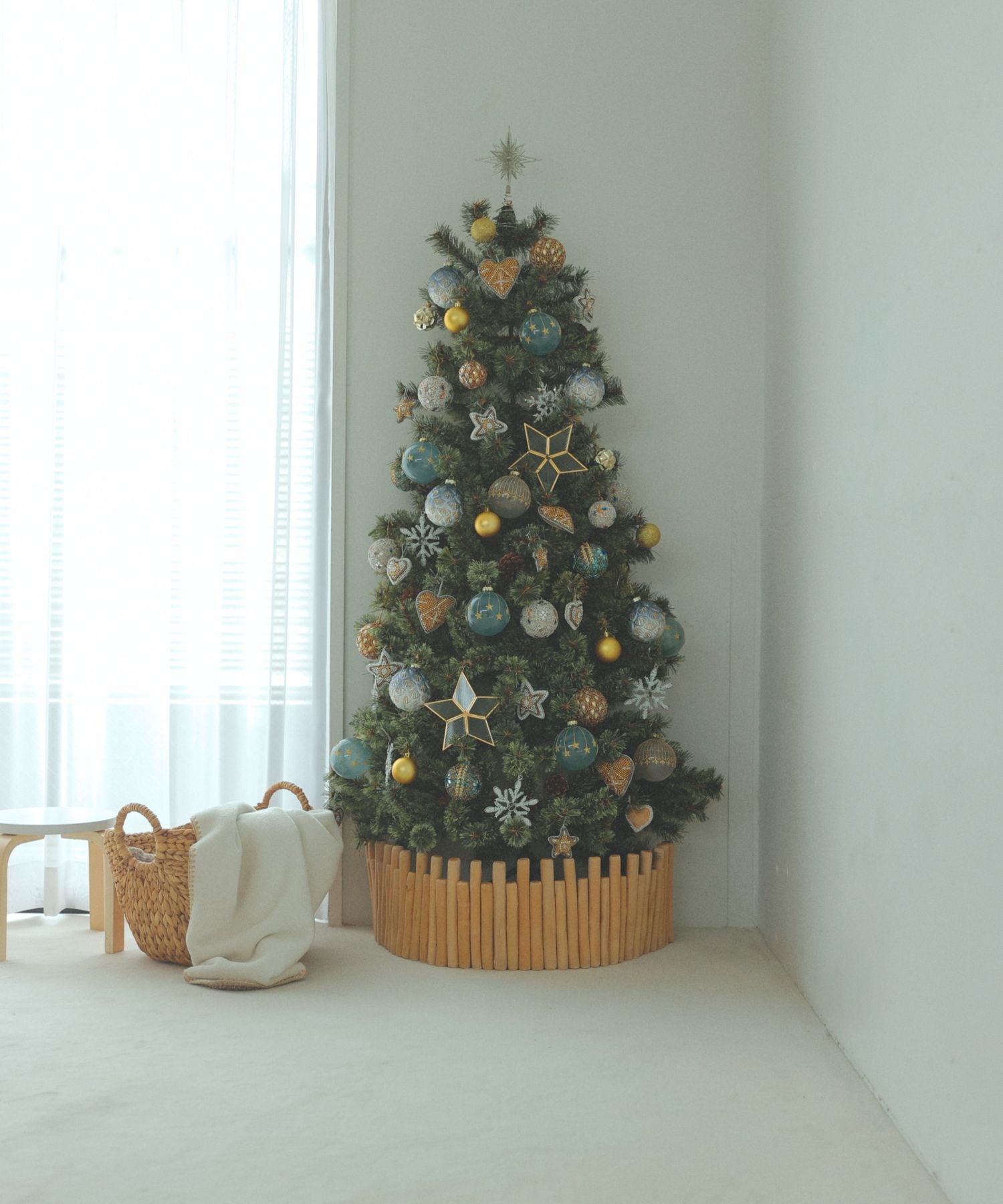 ハーフクリスマスツリー 150cm[CHRISTMAS 2023] | [公式]スタディオ ...
