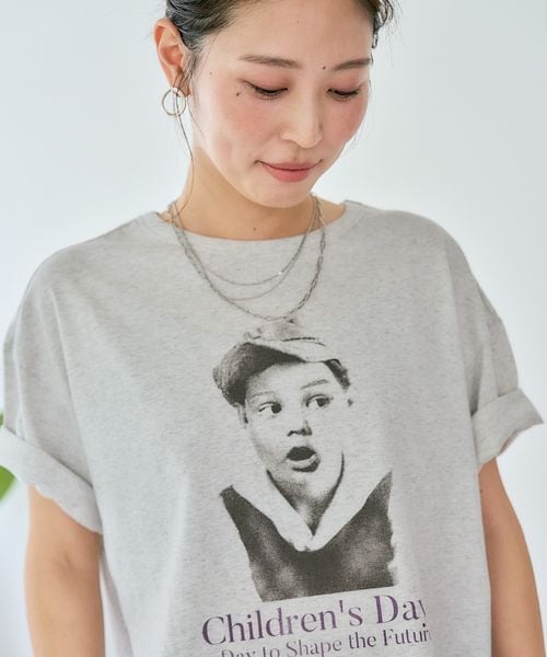 studio CLIP キッズフェイスグラフィックTシャツ グレー FREE ウィメンズインナー スタジオクリップ 494775 and ST アンドエスティ(旧ドットエスティ) studio CLIP キッズフェイスグラフィックTシャツ グレー FREE ウィメンズインナー スタジオクリップ 494775 and ST アンドエスティ(旧ドットエスティ)