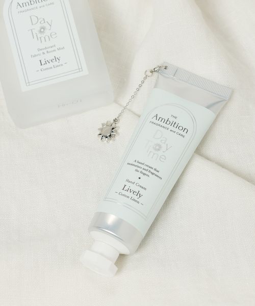 studio CLIP AMBITION ハンドクリーム5 H&B ホワイト FREE スタジオクリップ 577668 and ST アンドエスティ(旧ドットエスティ) studio CLIP AMBITION ハンドクリーム5 H&B ホワイト FREE スタジオクリップ 577668 and ST アンドエスティ(旧ドットエスティ)