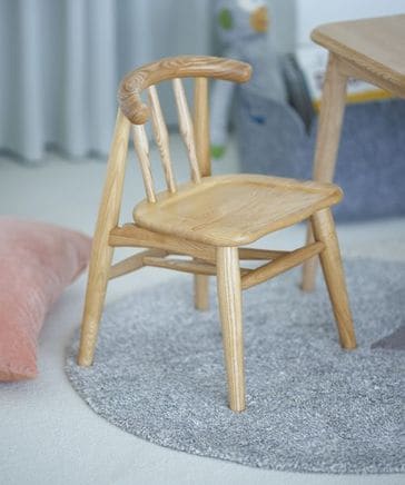 daily CLIP】アッシュキッズウィンザーアームチェア | [公式