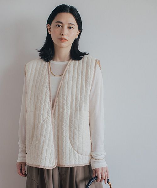 studio CLIP Varmande キルトルームベスト リビングファブリック ライトグレー FREE スタジオクリップ 580676 and ST アンドエスティ(旧ドットエスティ) studio CLIP Varmande キルトルームベスト リビングファブリック ライトグレー FREE スタジオクリップ 580676 and ST アンドエスティ(旧ドットエスティ)