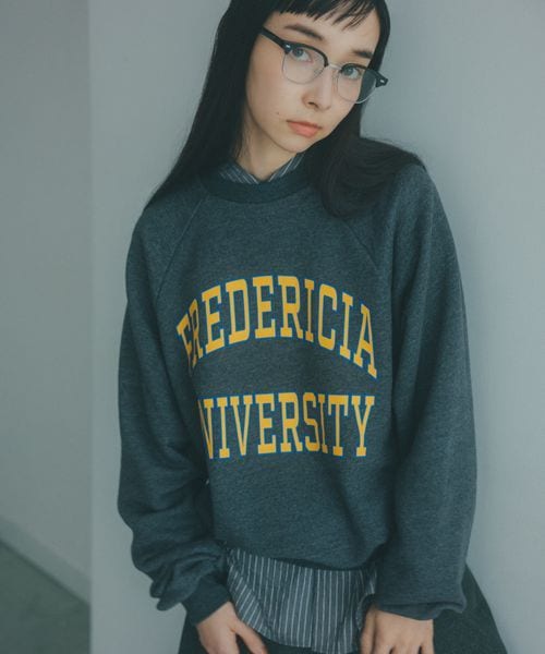 studio CLIP 【daily CLIP】カレッジプリントトレーナー チャコールグレー FREE DCウェア服飾 スタジオクリップ 608573 and ST アンドエスティ(旧ドットエスティ) studio CLIP 【daily CLIP】カレッジプリントトレーナー チャコールグレー FREE DCウェア服飾 スタジオクリップ 608573 and ST アンドエスティ(旧ドットエスティ)