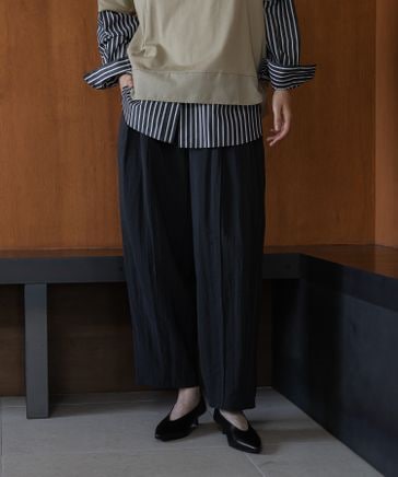 ウタオ》【接触冷感、UVカット、防シワ】接触冷感カーブパンツ | [公式