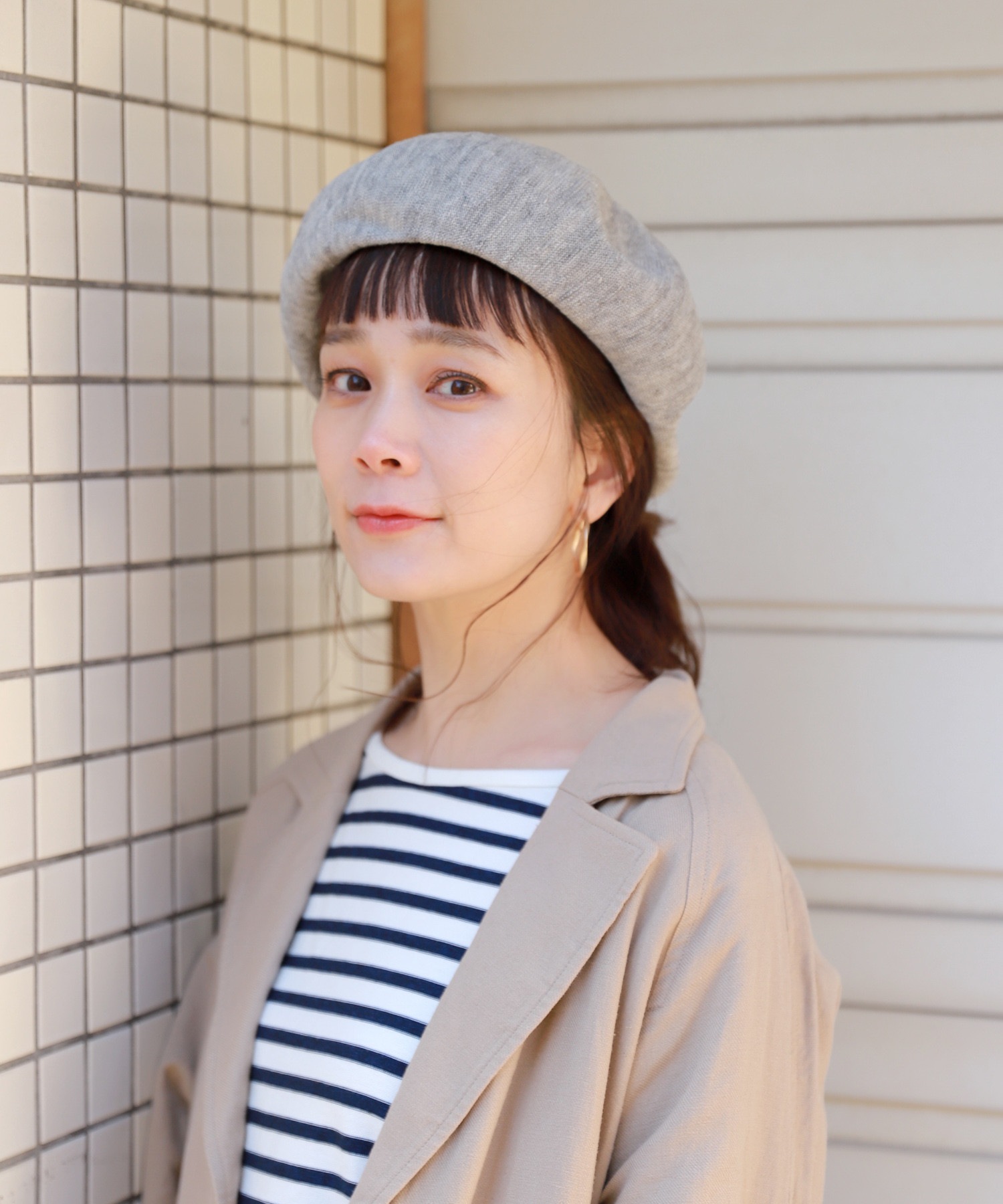 ☆UVカット加工 手編み ベレー帽☆グレージュ ☆UVカット加工 手編み ベレー帽☆グレージュ