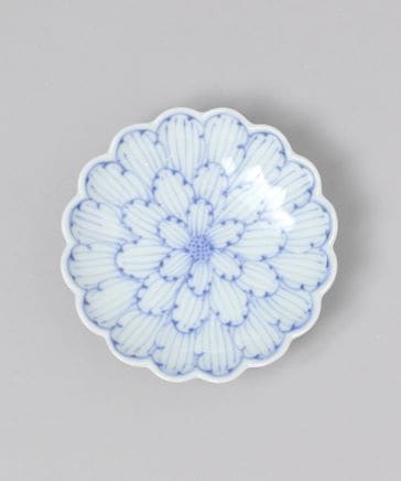 菊紋様染付大皿、安南時代 菊紋様染付大皿、安南時代 美術品・アンティーク・コレクション
