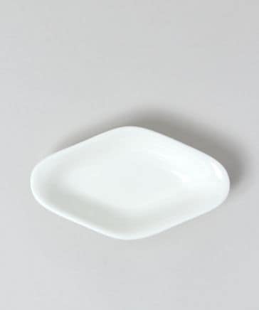 ・  ホワイトコンキリー サービングディッシュ ダイヤモンドディッシュ / WHITE CERAMICS | [公式]TODAY'S