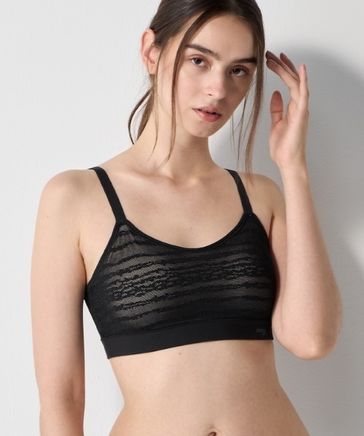 スロギーフリーオールラウンドレースカップ付きハーフトップ